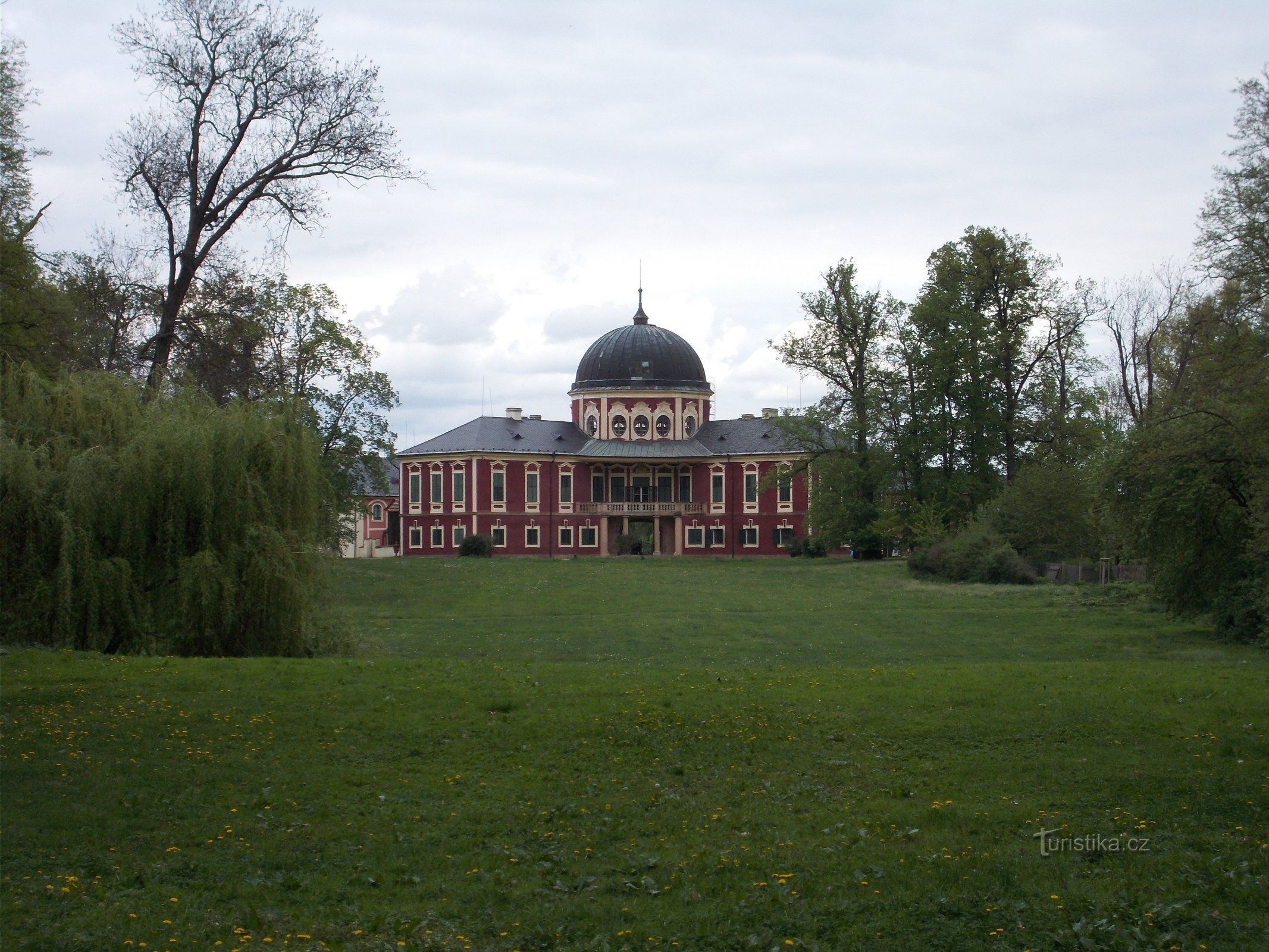 Parque del castillo de Veltrusy