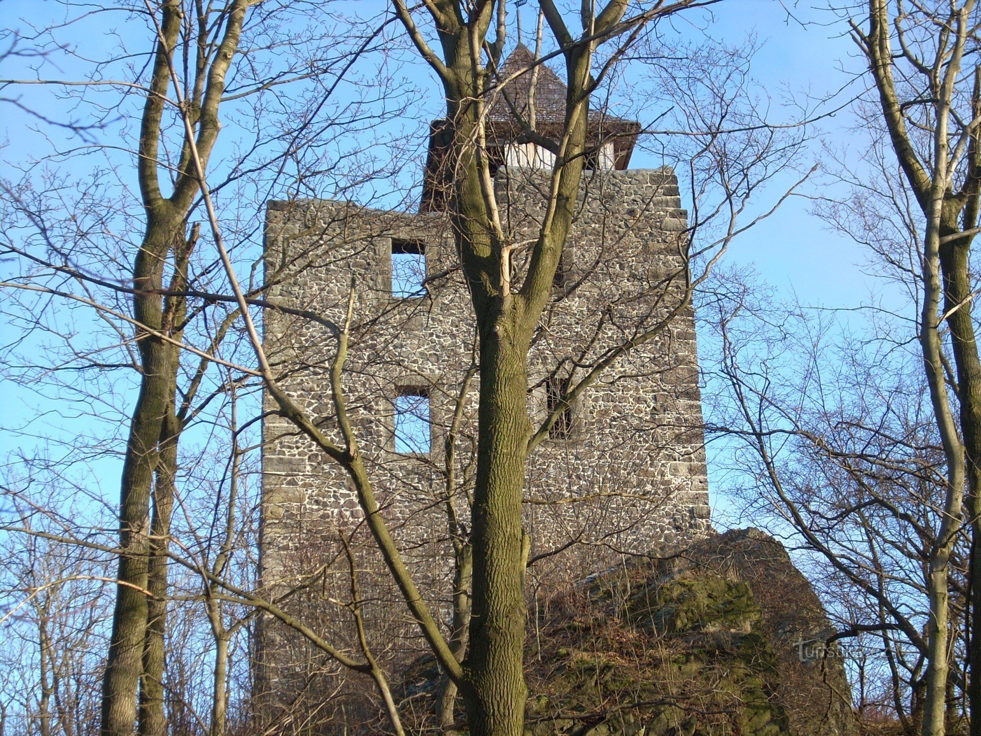 colline du château