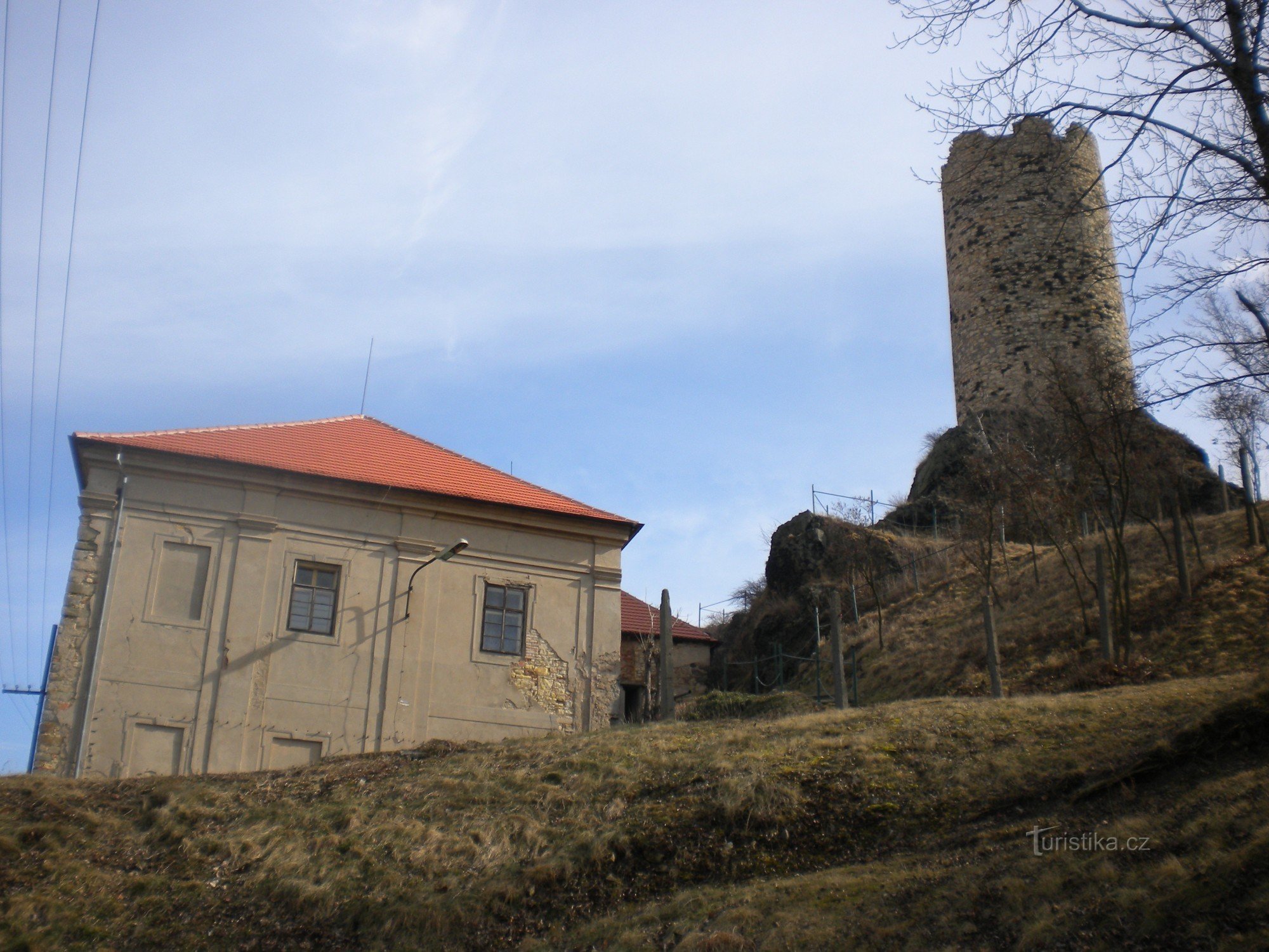zámek a hrad