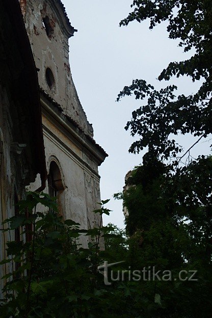 Kastély és a Střela-kastély romjai