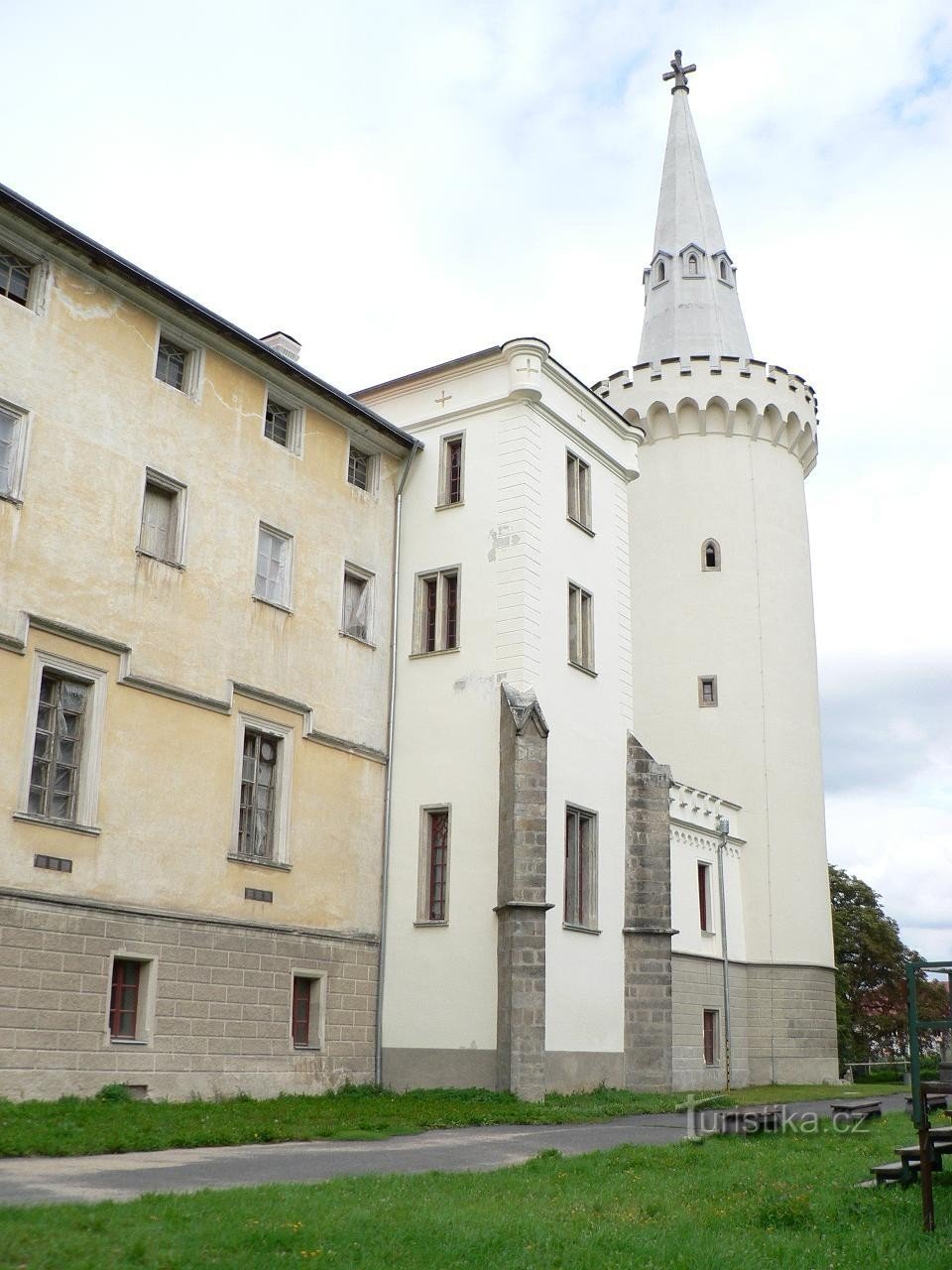 Борський замок, вежа