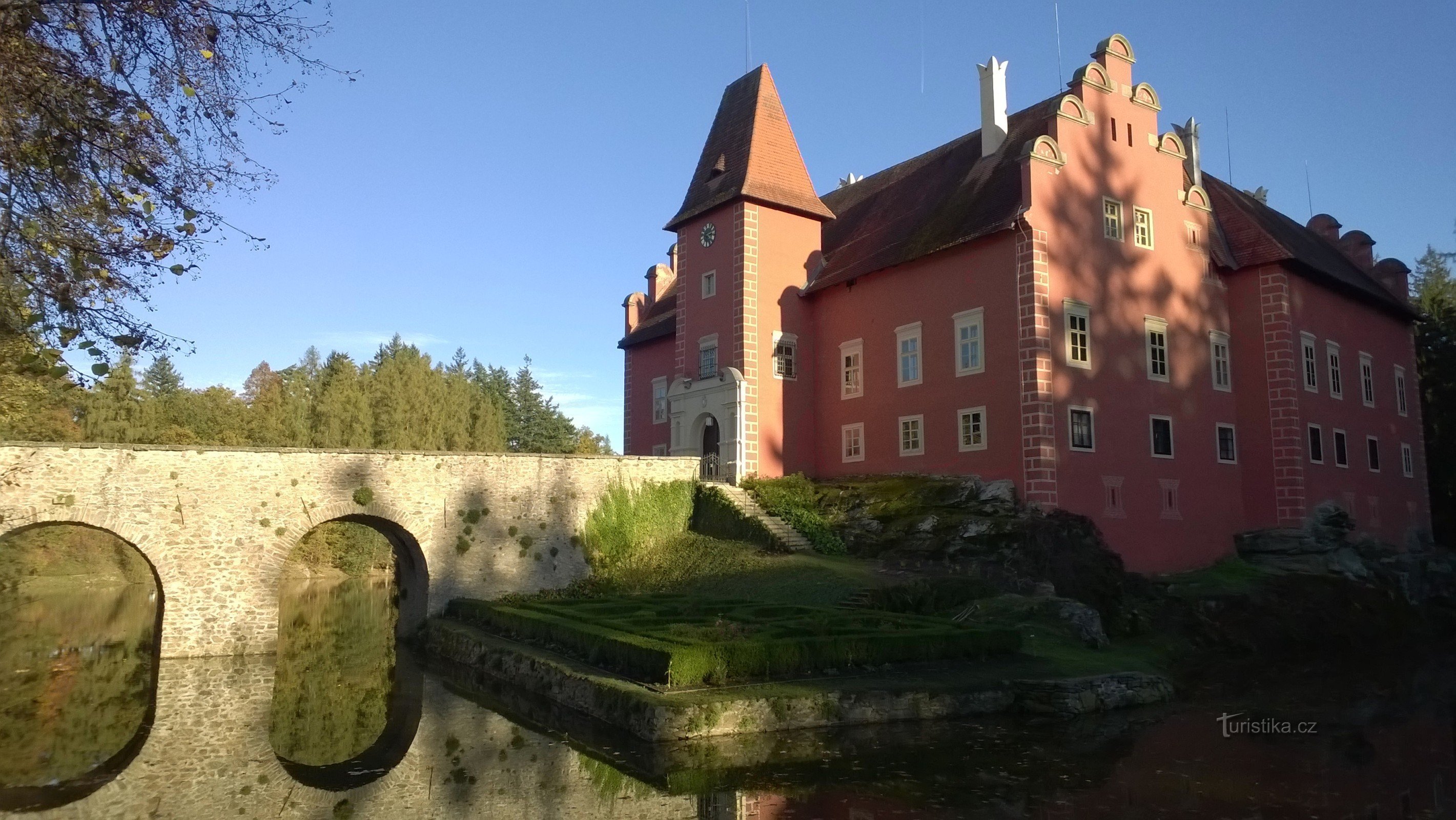 Červená Lhota slott.