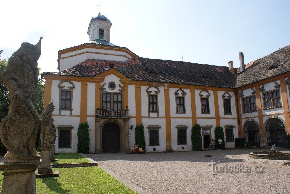 castillo de choltice