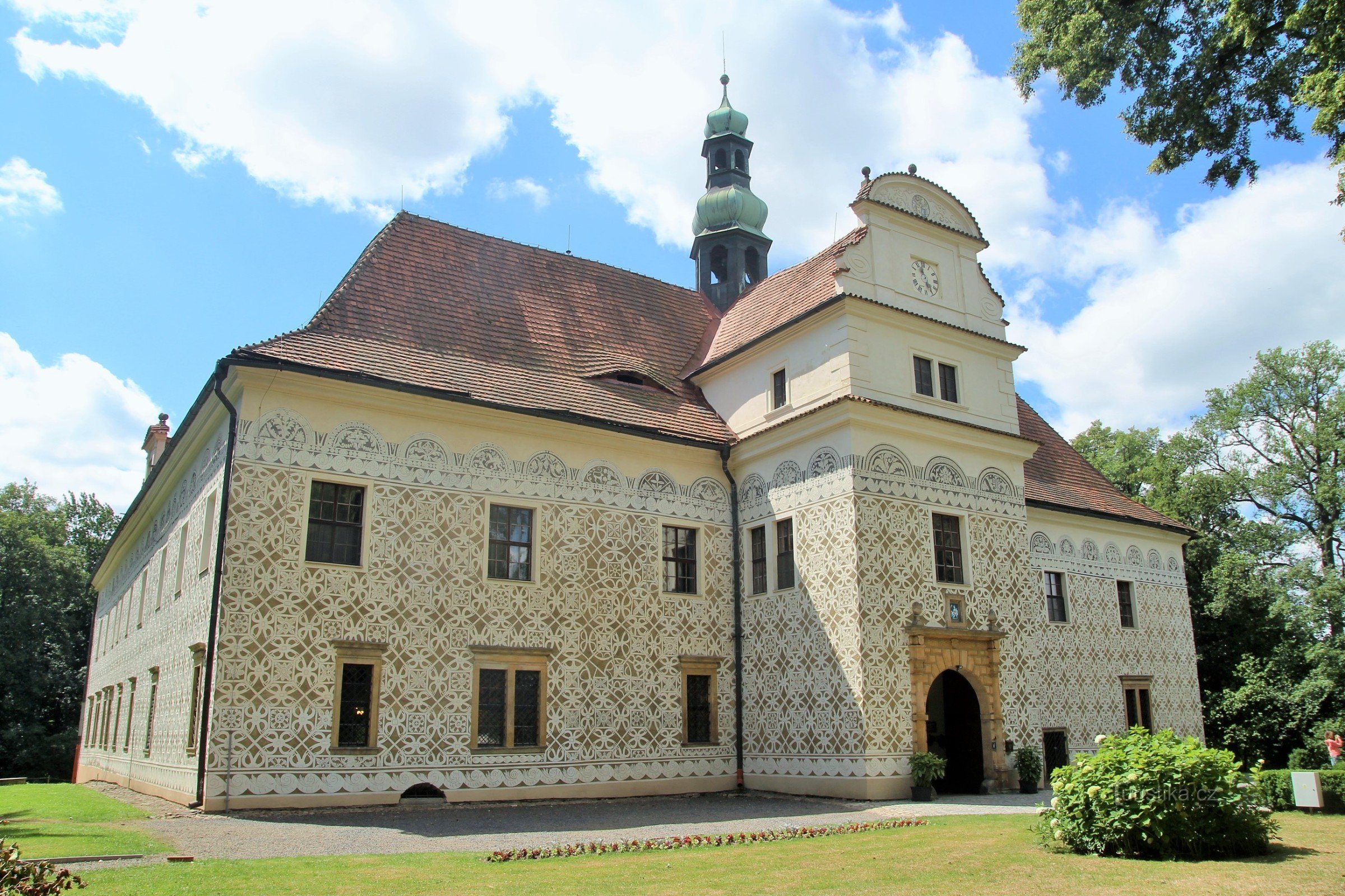 Schloss Doudleby