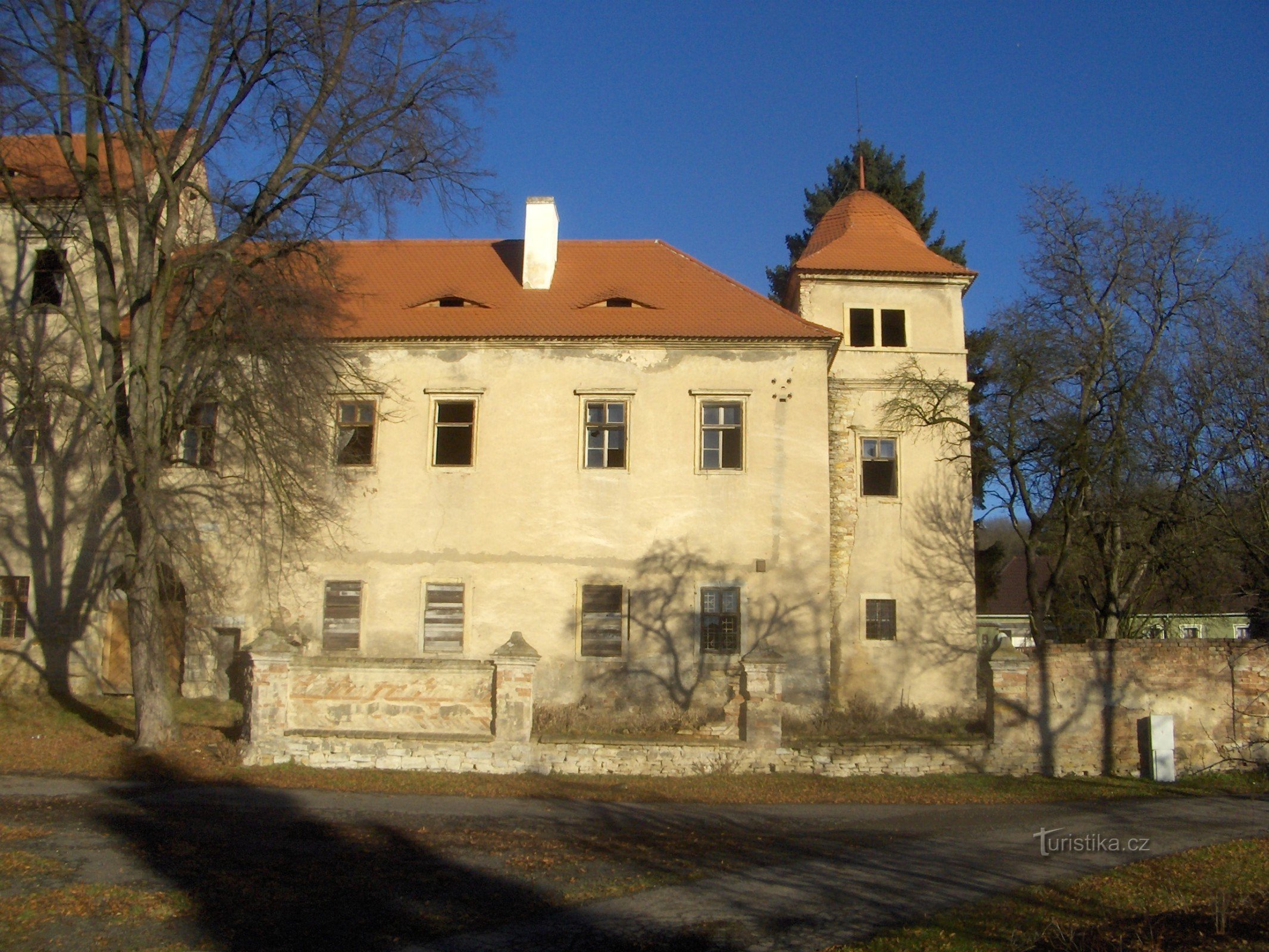 Encovany kasteel.