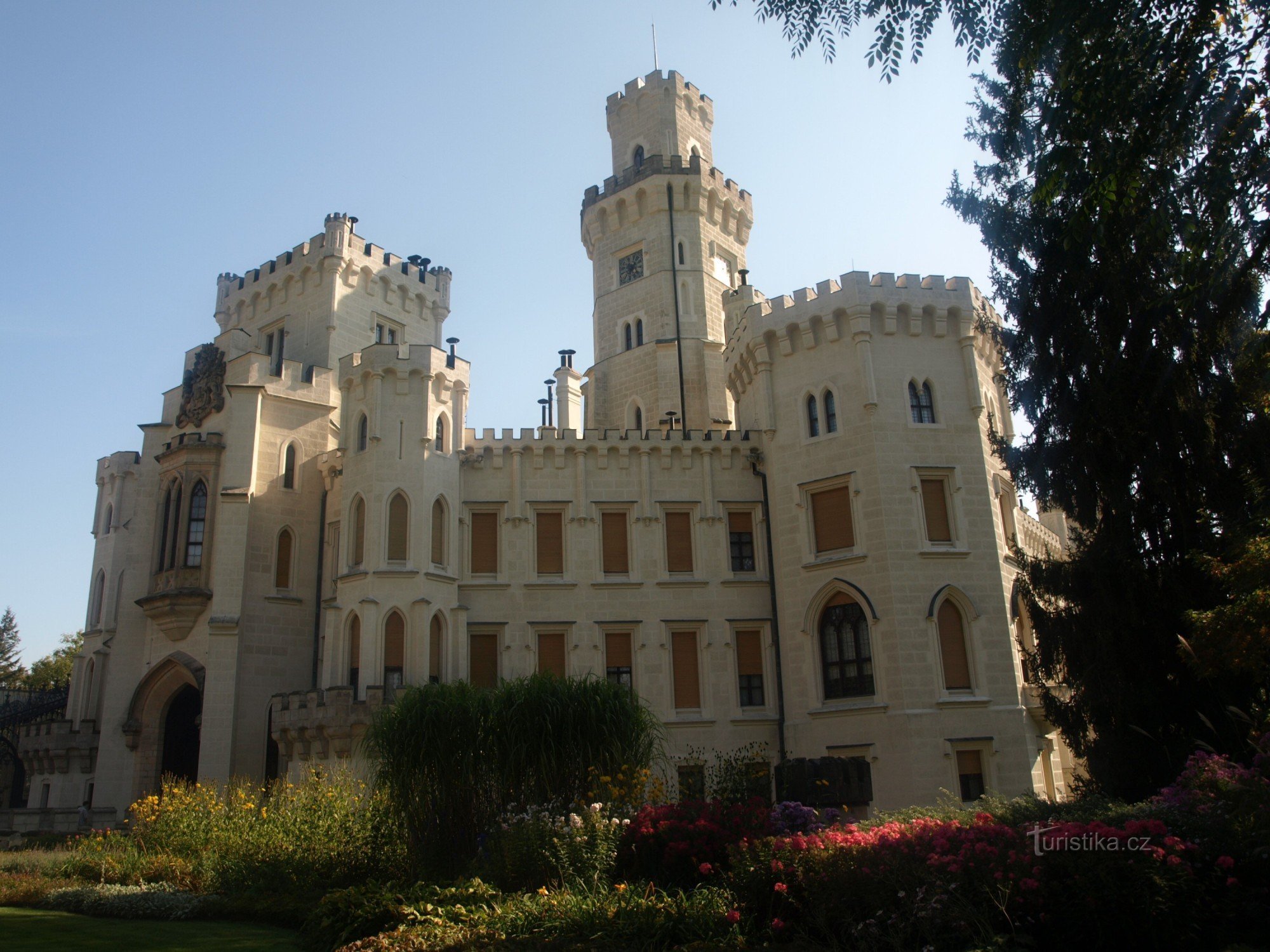 Замок Глубока-над-Влтавою