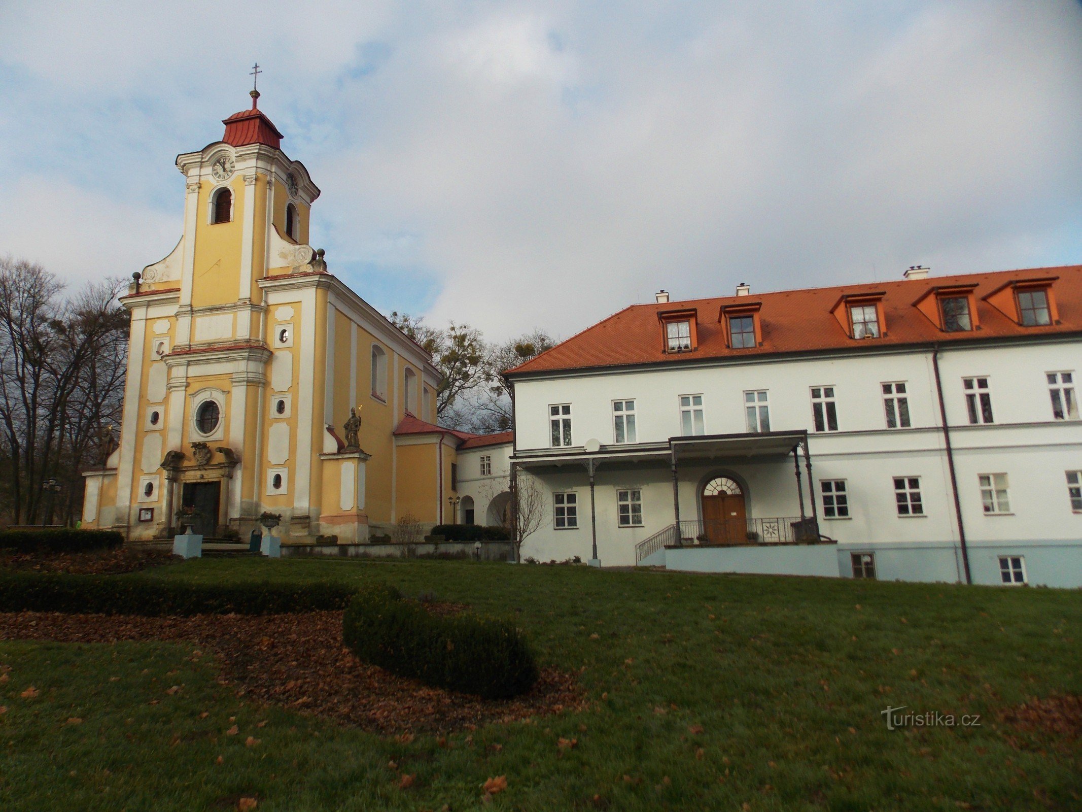 Schloss + Kirche