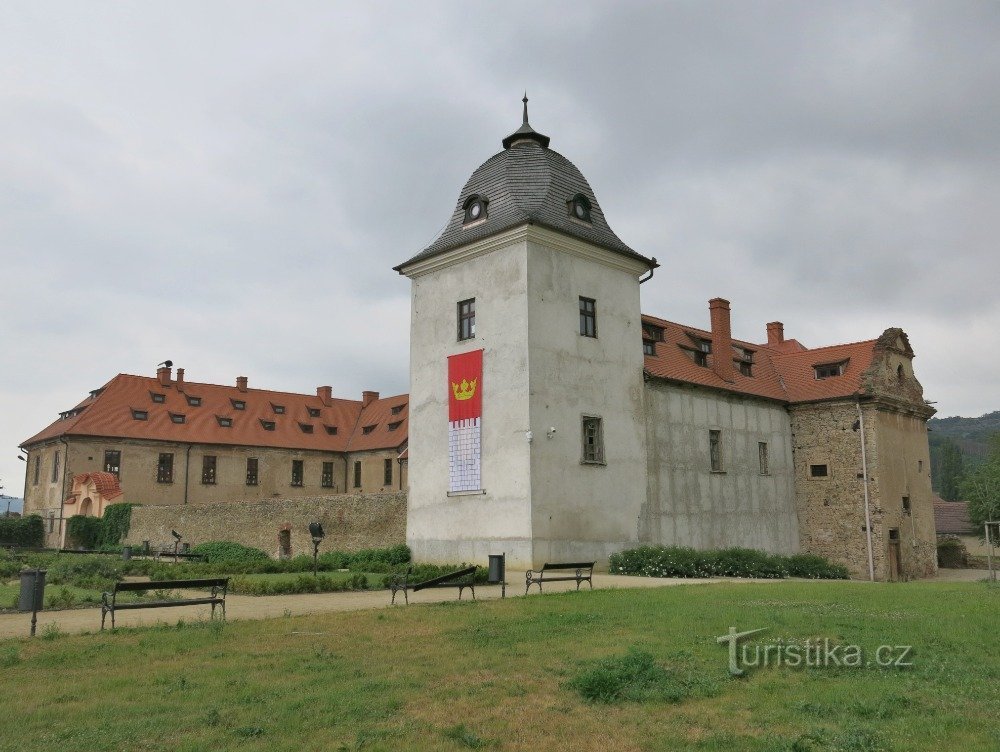 Králův Dvůr slott