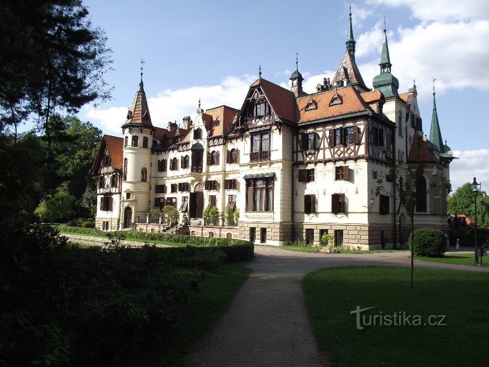 Château de Lešná dans la zone du ZOO, auteur : markyz63