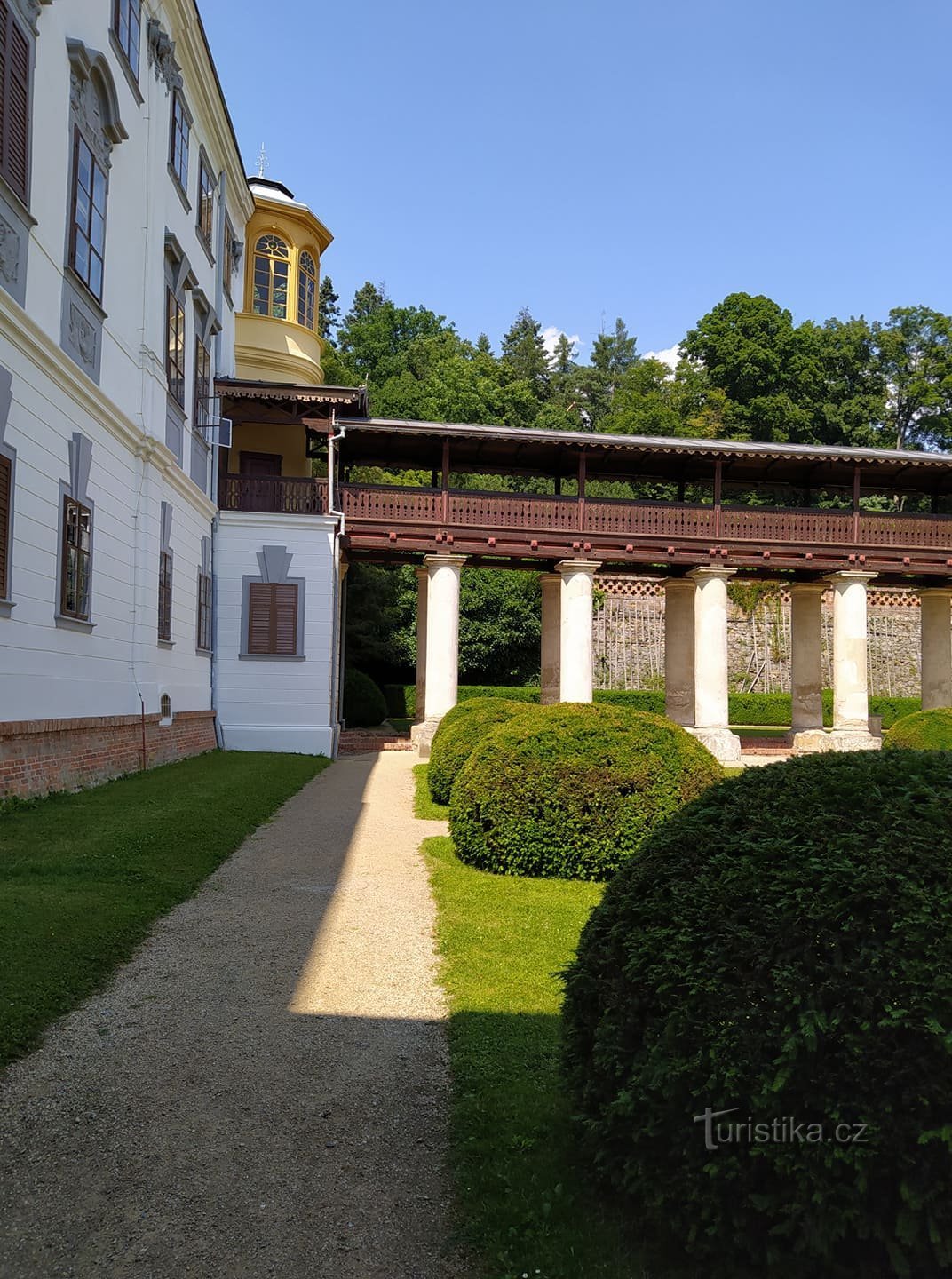 CHÂTEAU DE LYSICE