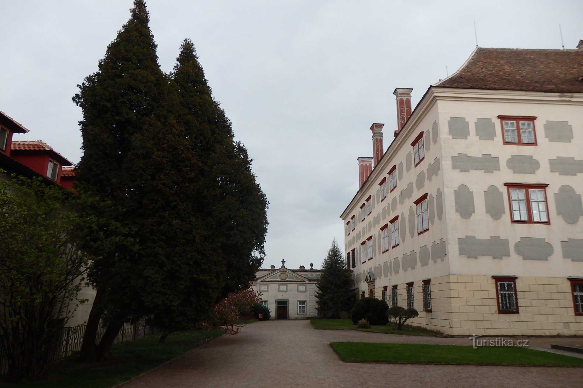 pałac Opočno