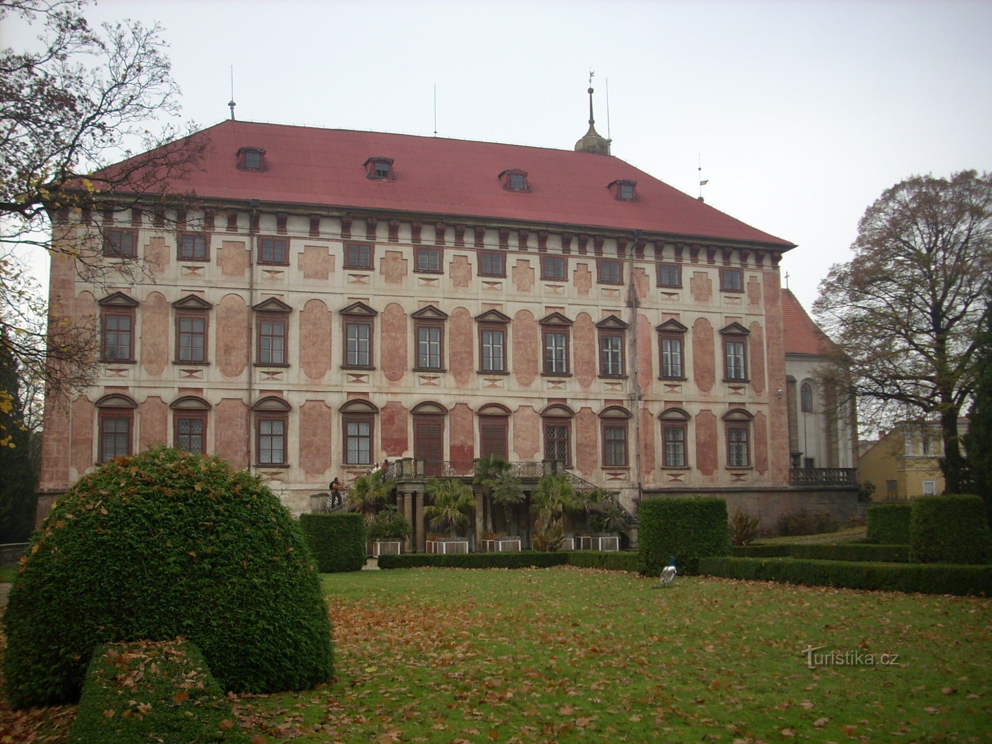 Ploskovice slott