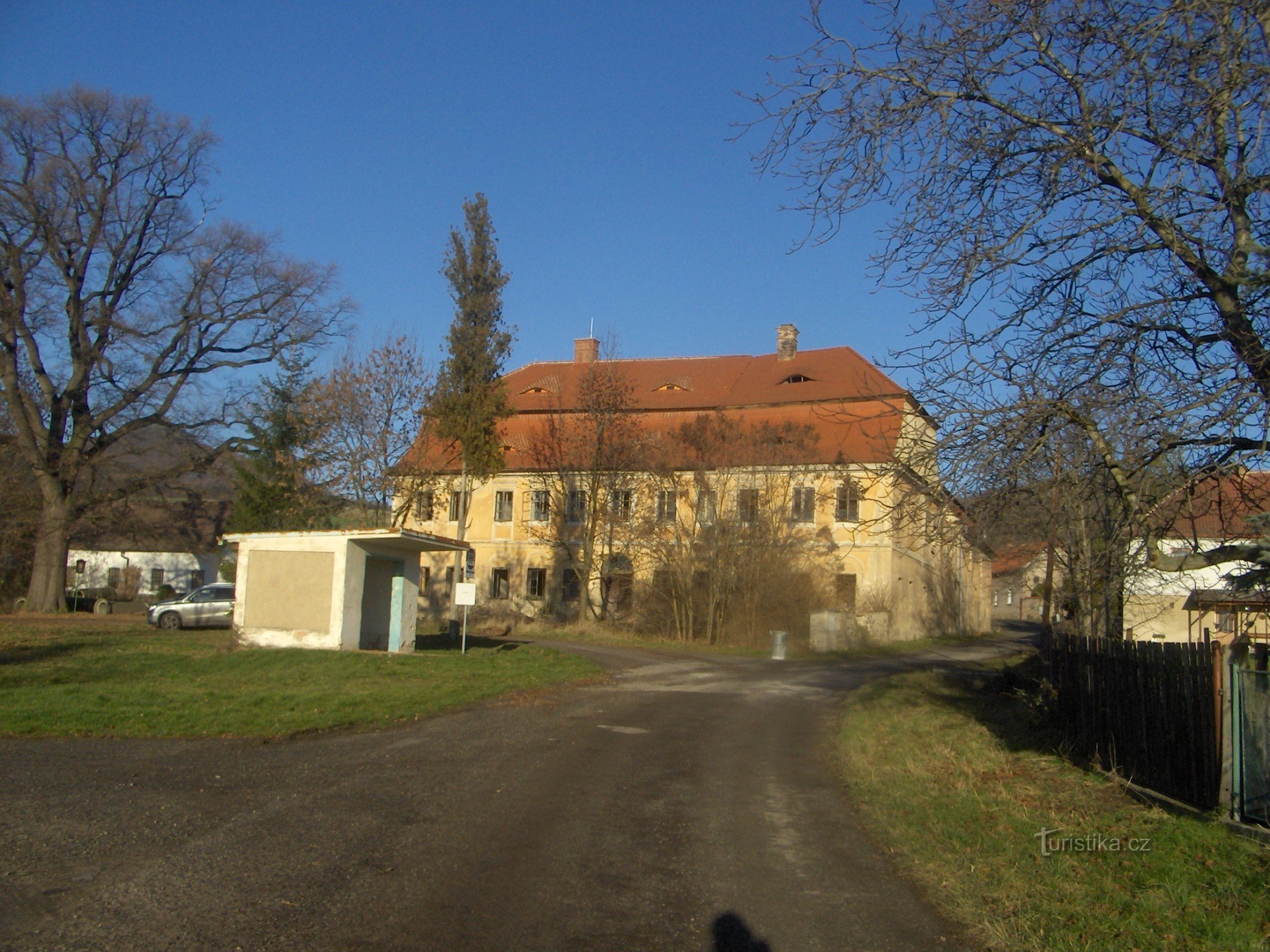 Pnětluky slott