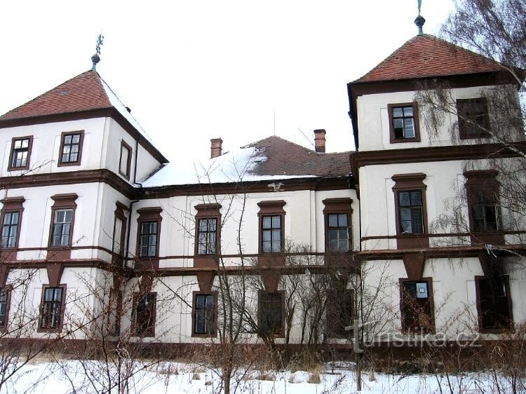 Schloss: Blick auf die Türme an der Südseite des Schlosses