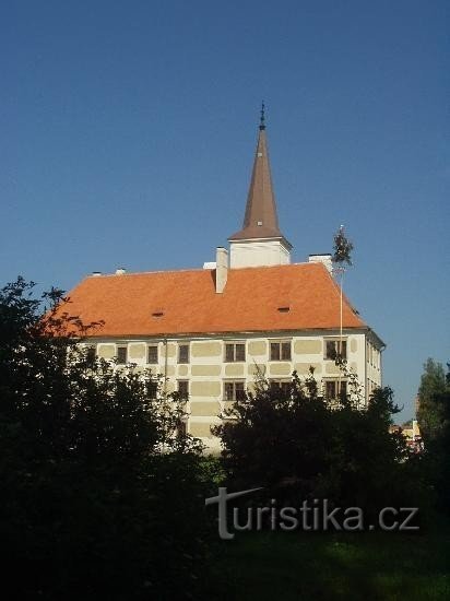 castle - view from the pond