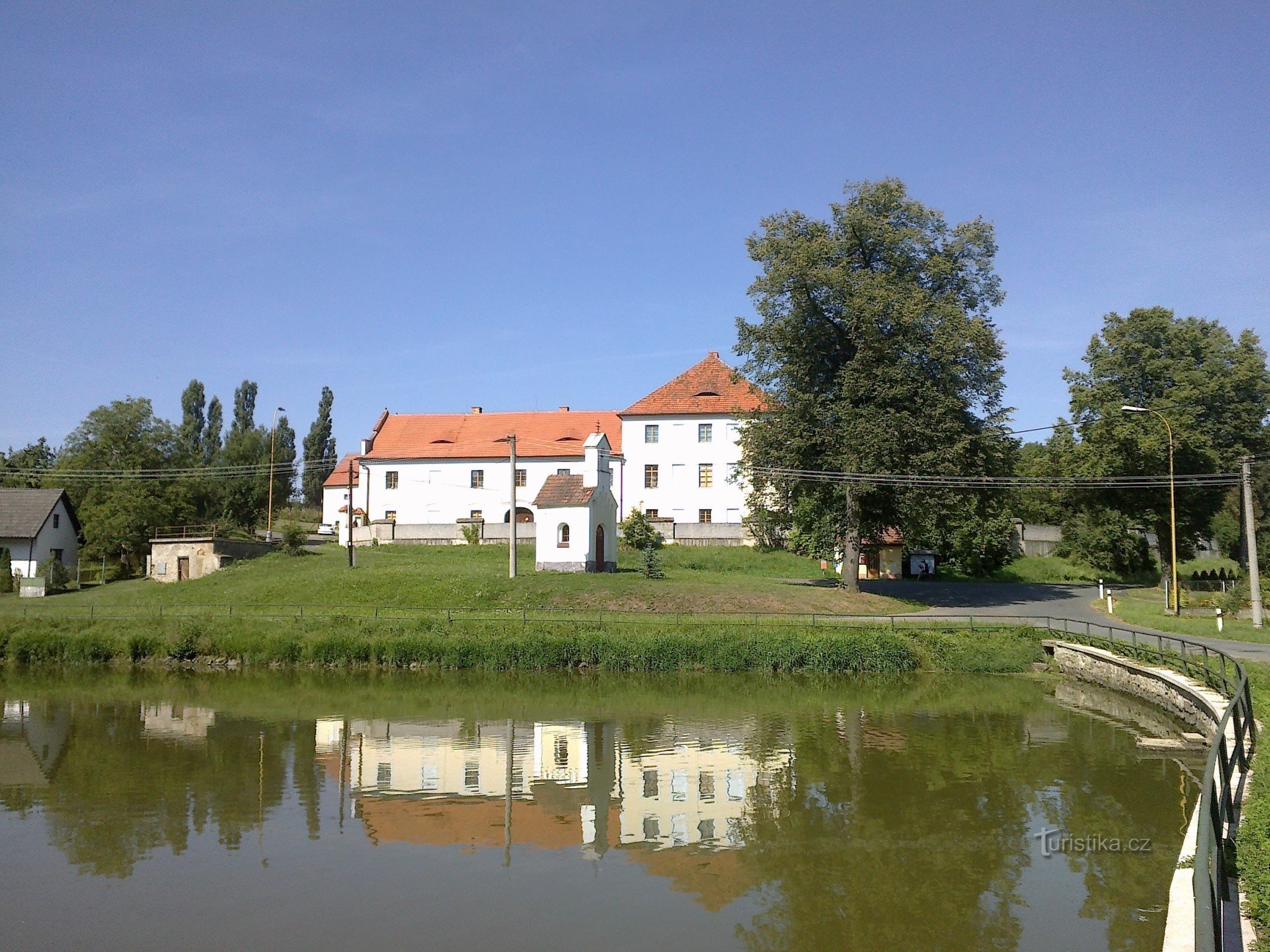 Zámek Růžkovy Lhotice.