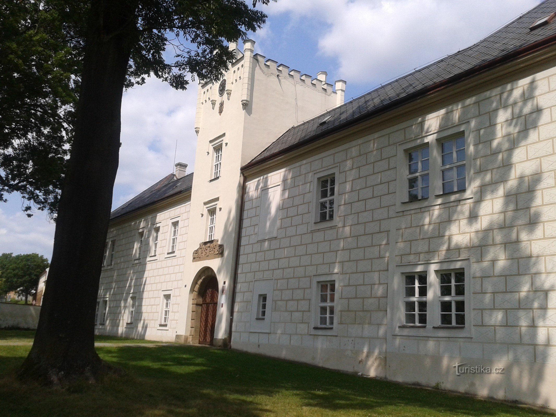 Spálené póříčí castle