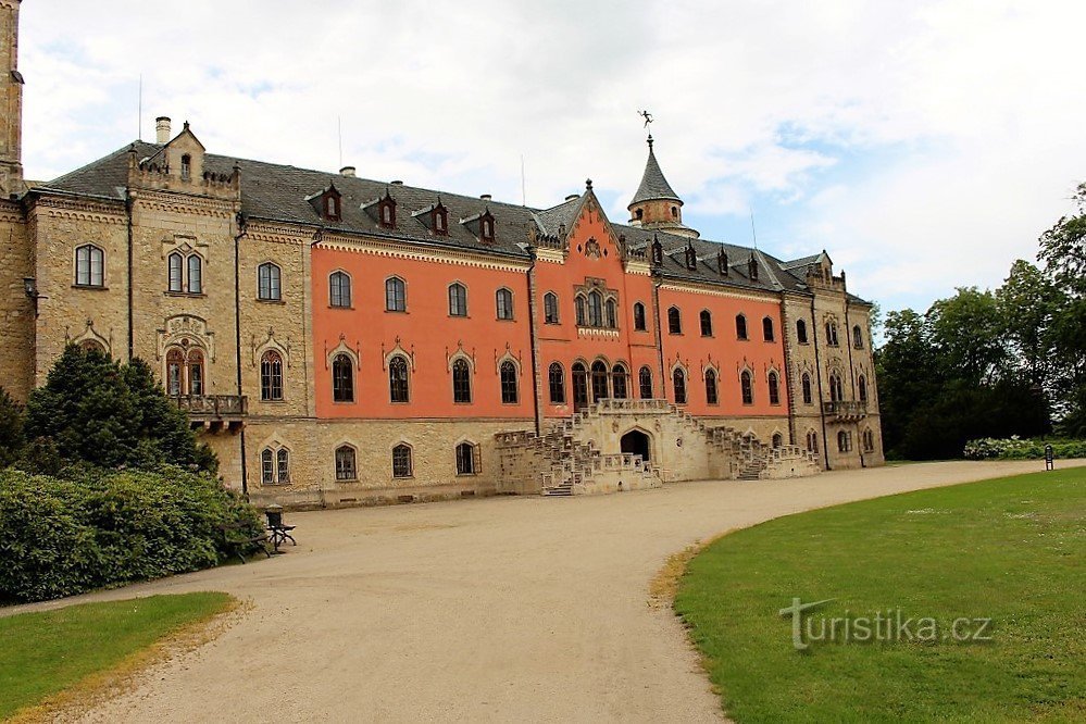 Schloss Sychrov, Blick aus dem Park