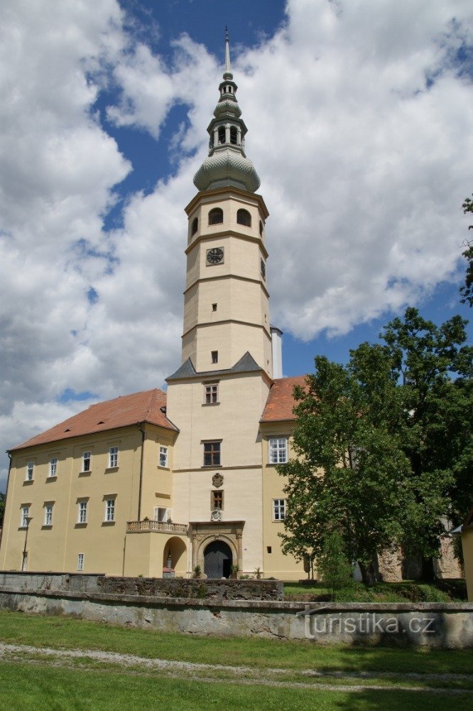 Tovačov castle