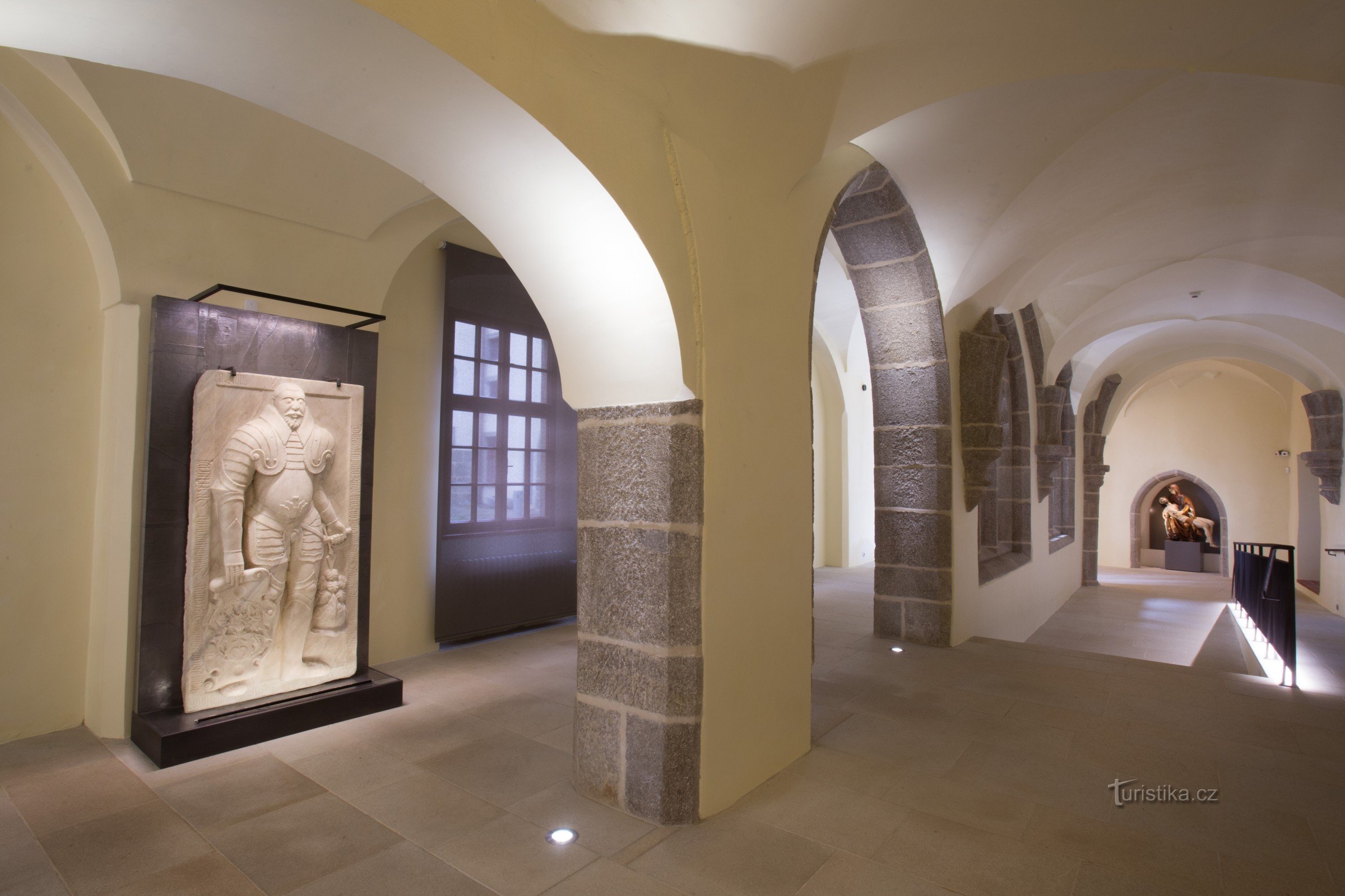 Le château de Třebíč raconte : exposition Le monde des portails et des portes