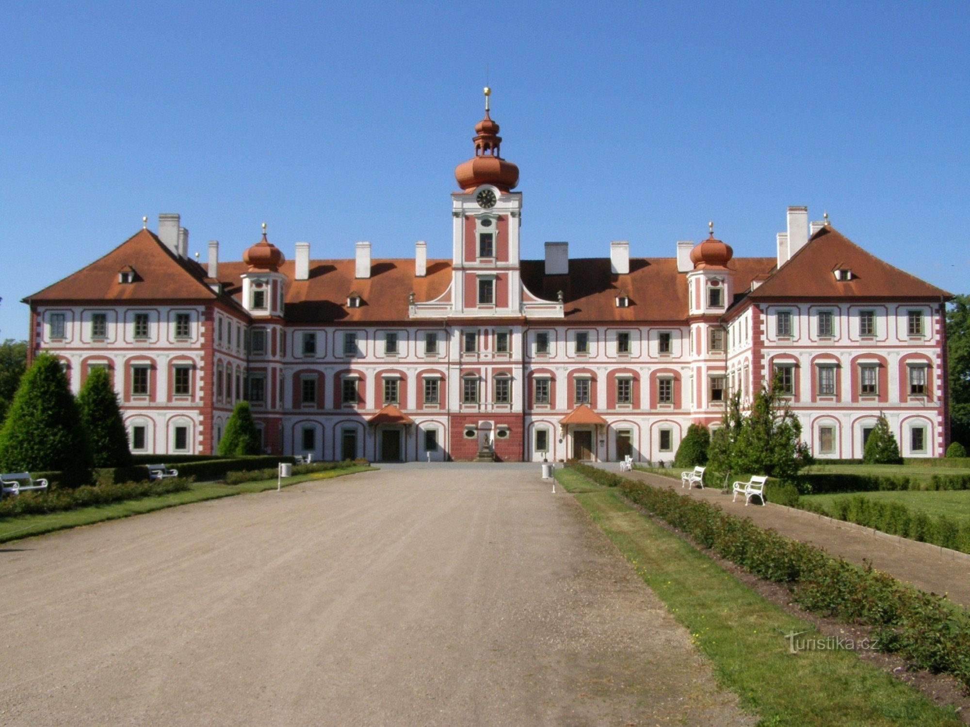 zamek w Monachium Hradiště