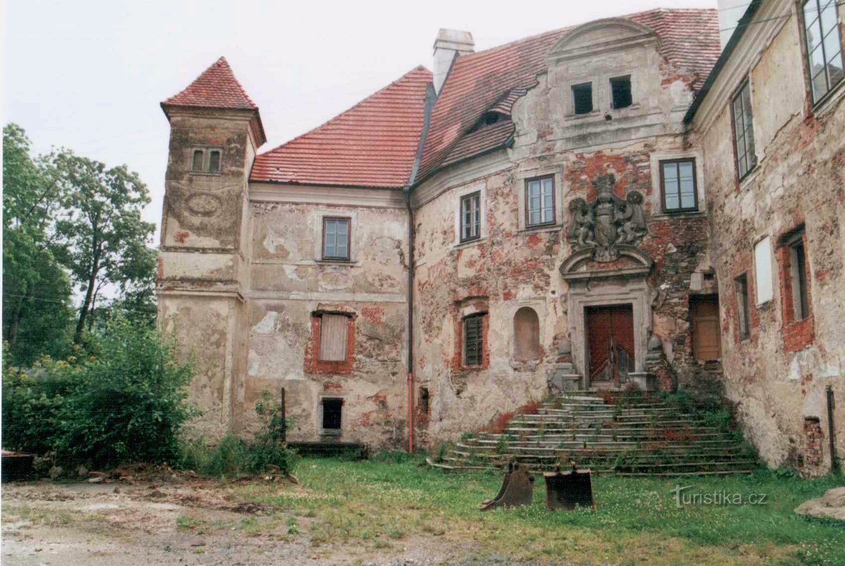 castle in Pobežovice, I hope this is no longer true