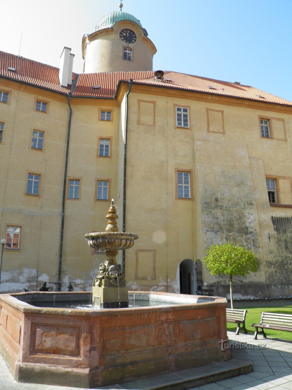 Kasteel in Poděbrady.