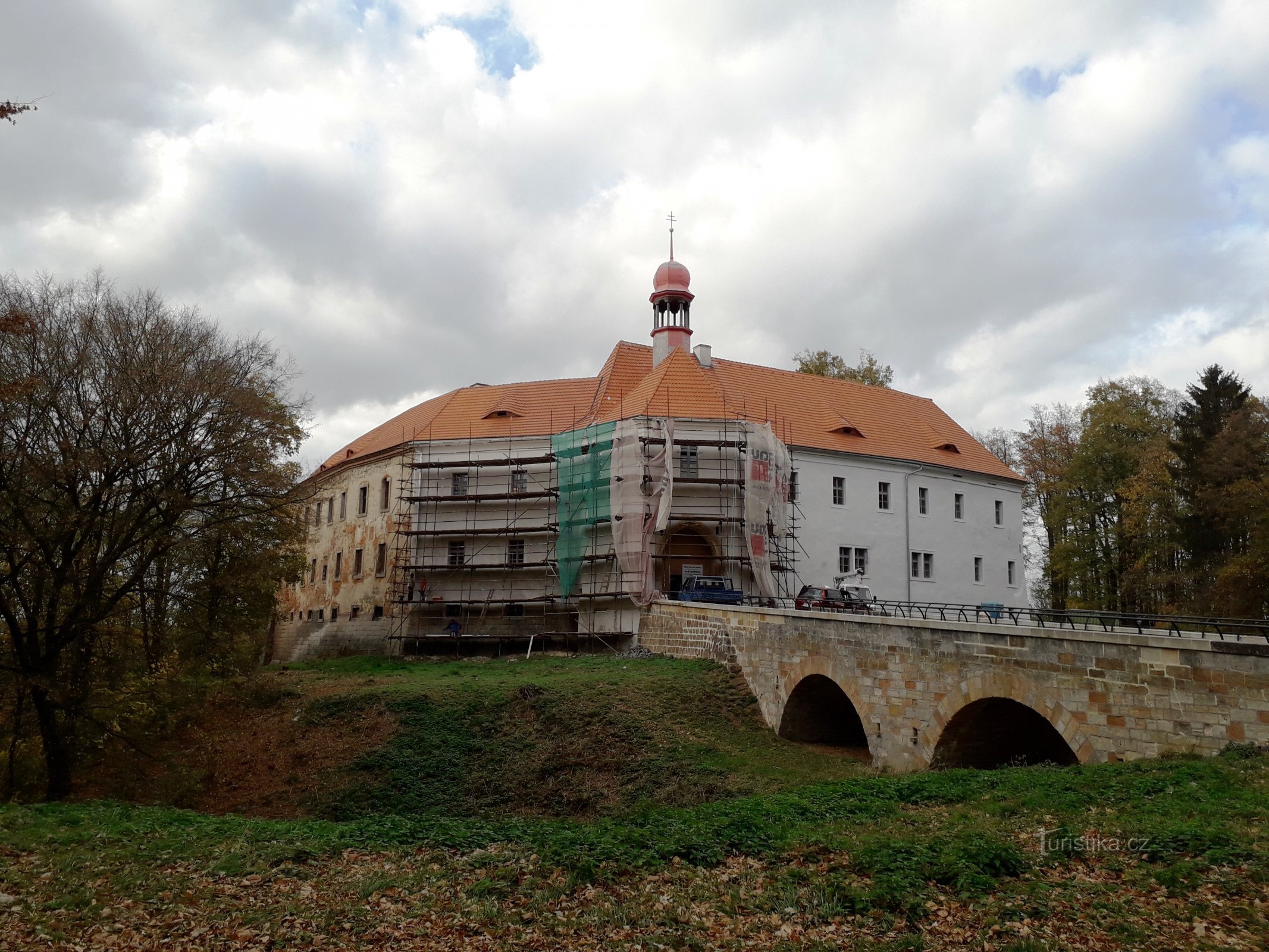 Burg Vartenberk - verschiedene Ansichten