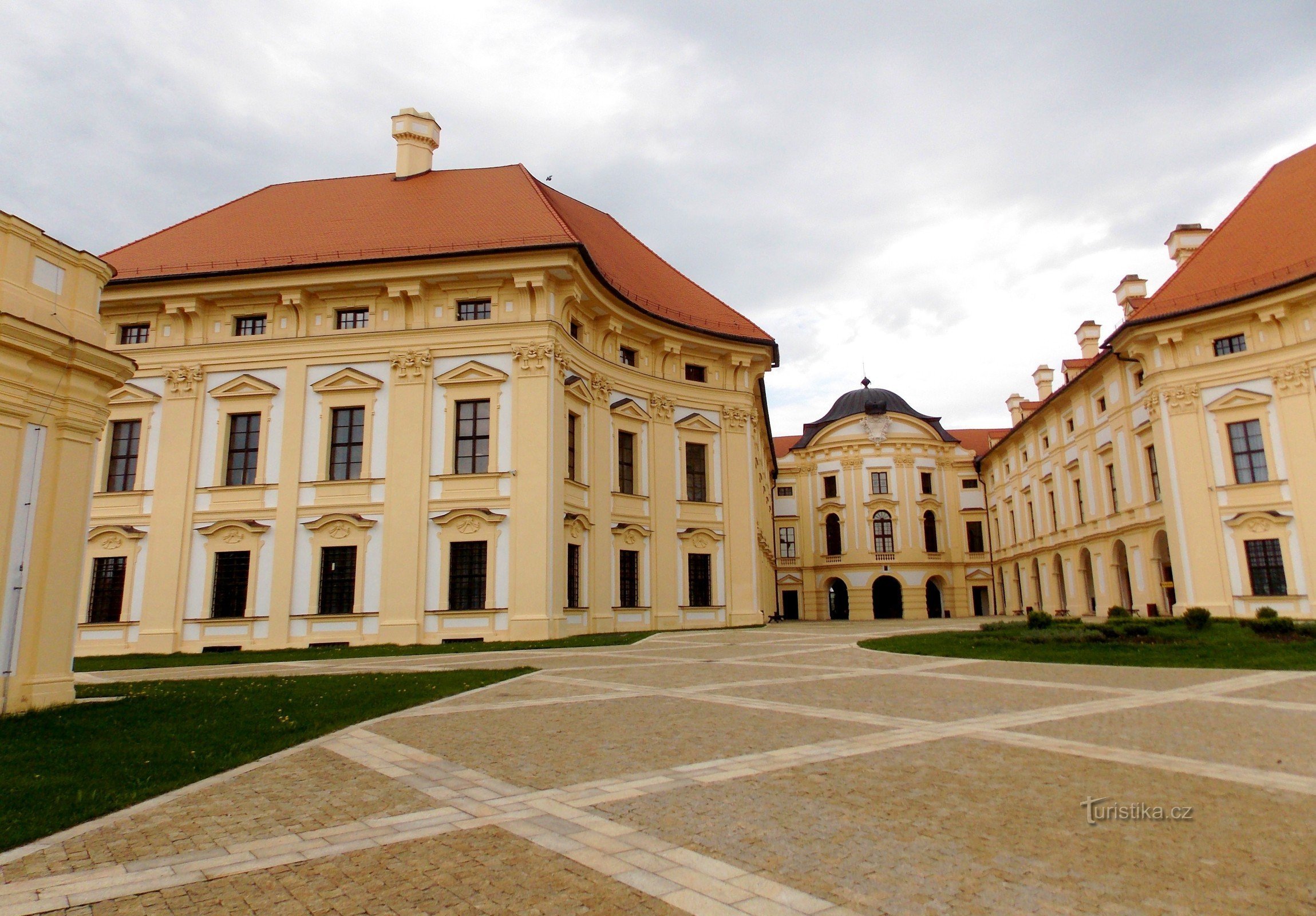 Slott i Slavkov nära Brno