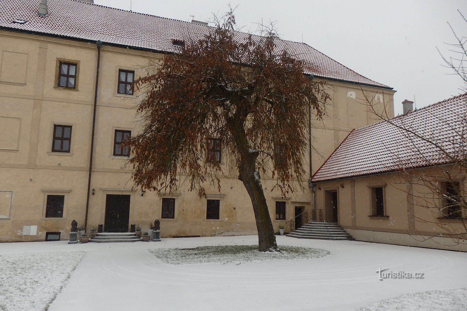 dvorac Vinařice