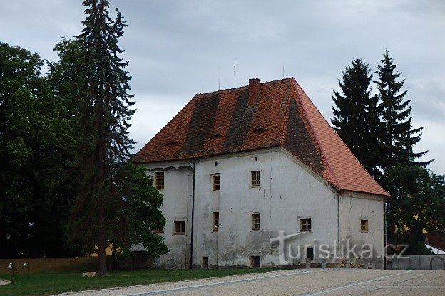 Vlachovo Březí kastély