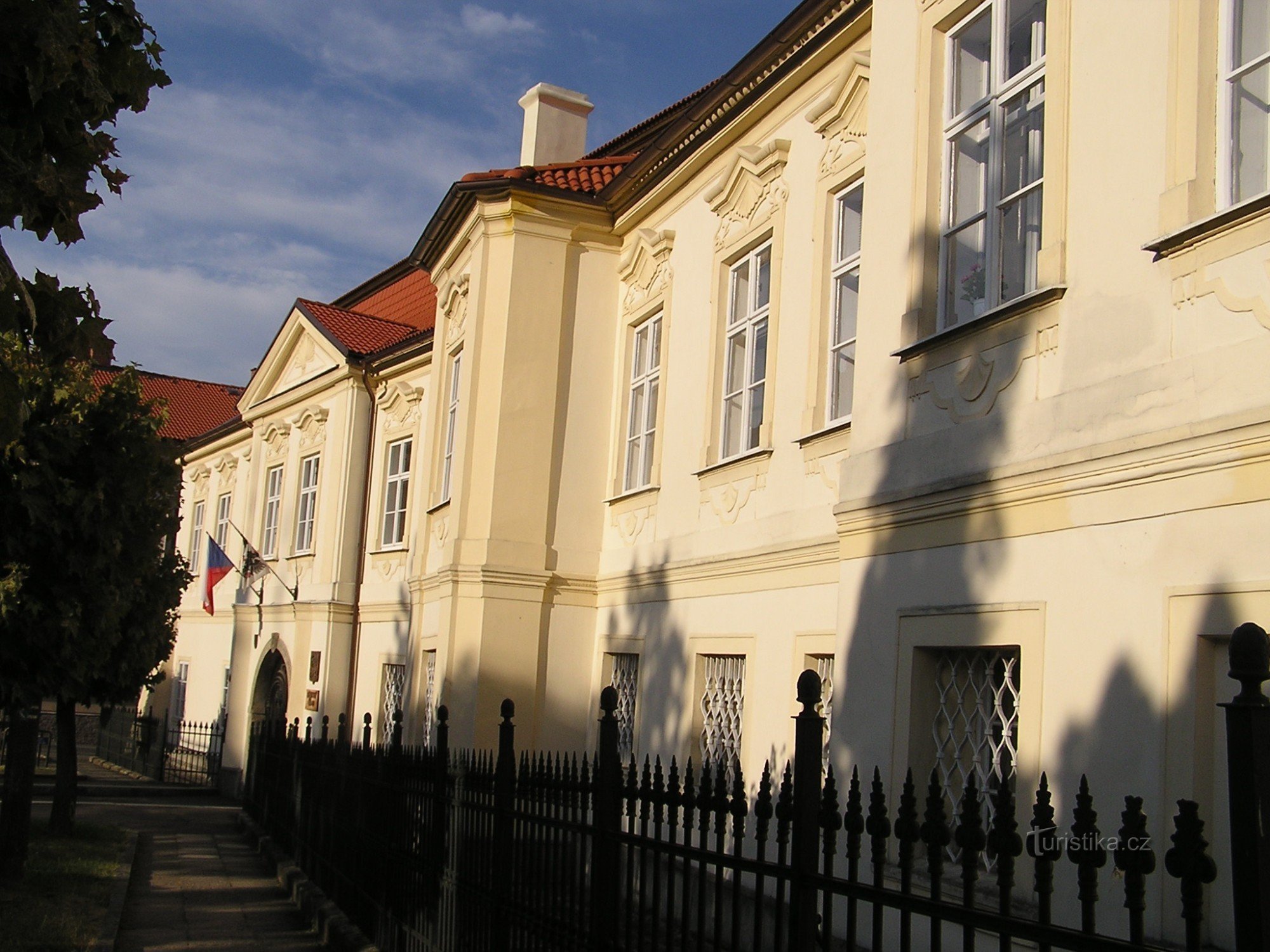 kasteel vanaf het plein