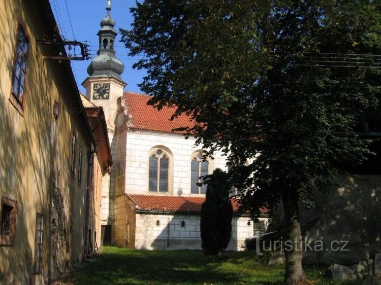 Château : Château et église du château