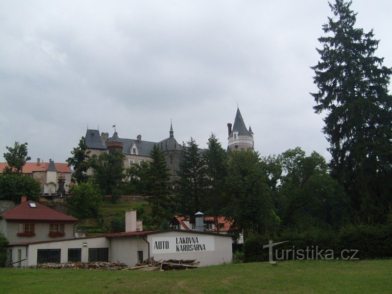 Žleby Chateau