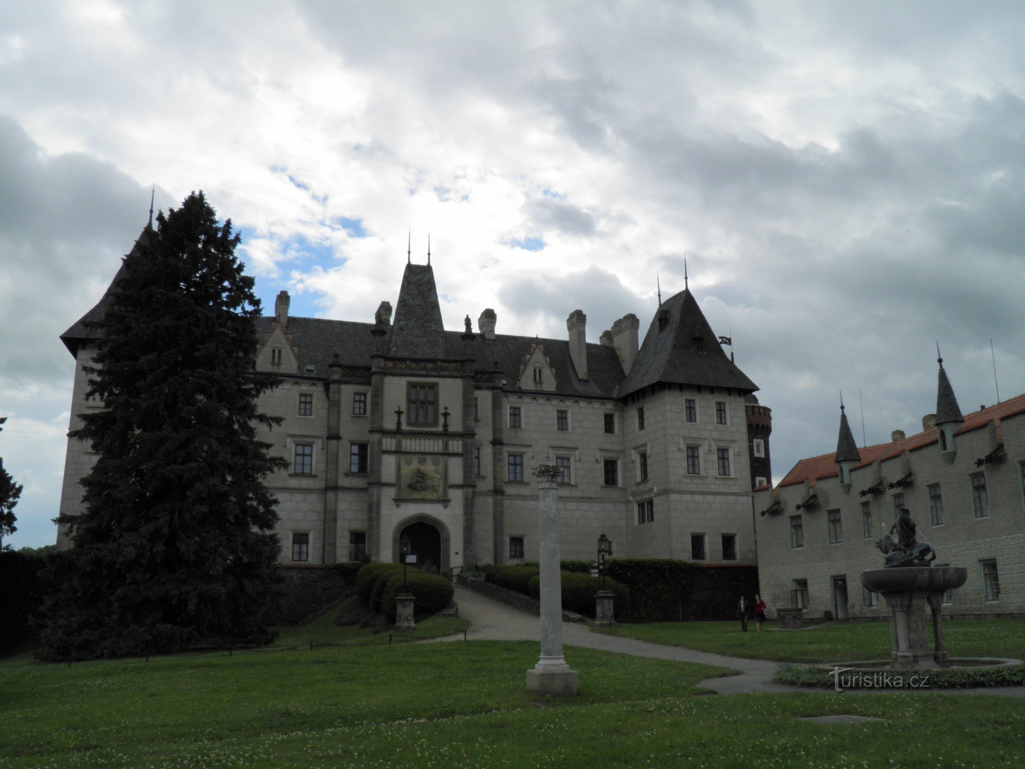 Žleby slott.