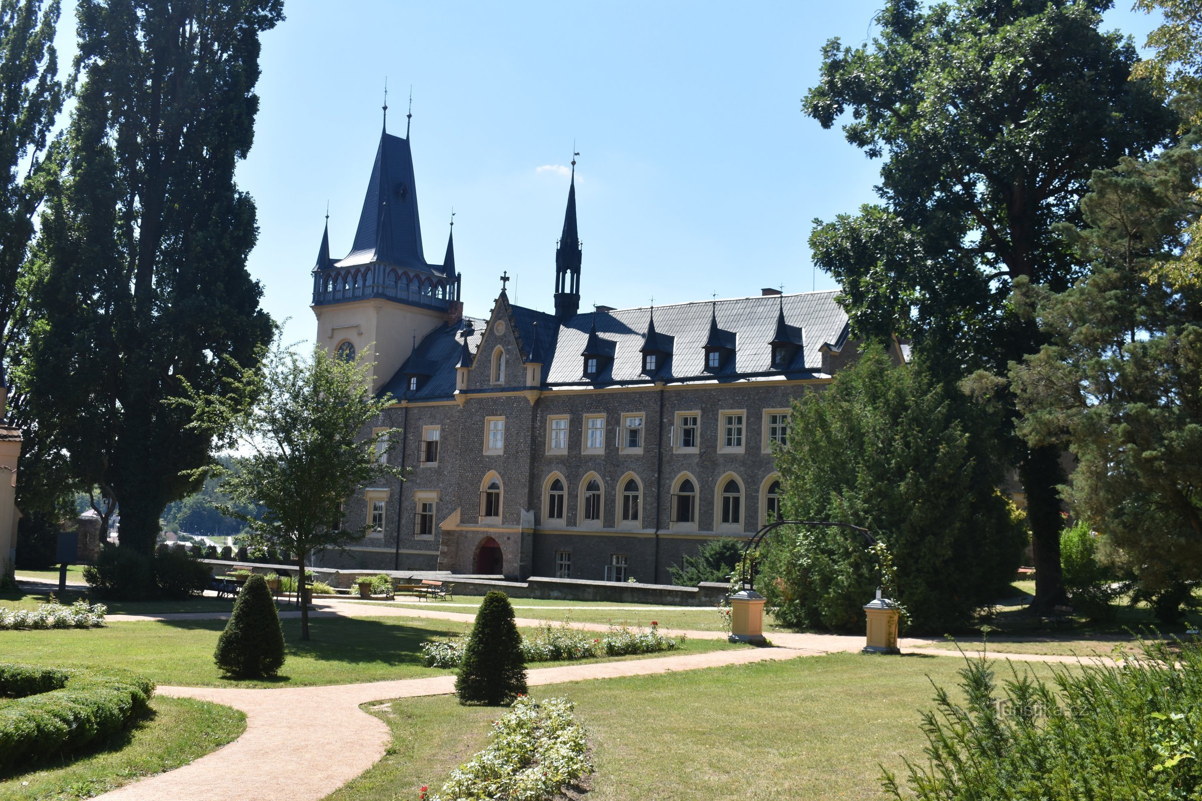 Schloss Zruč nad Sázavou