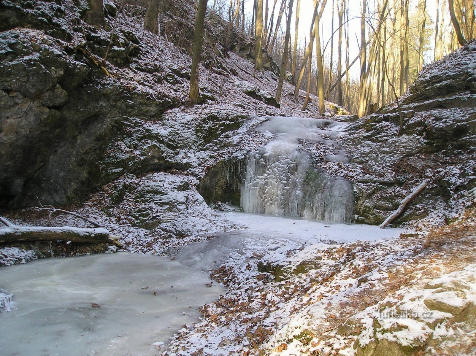 Frozen Bubovické waterfalls