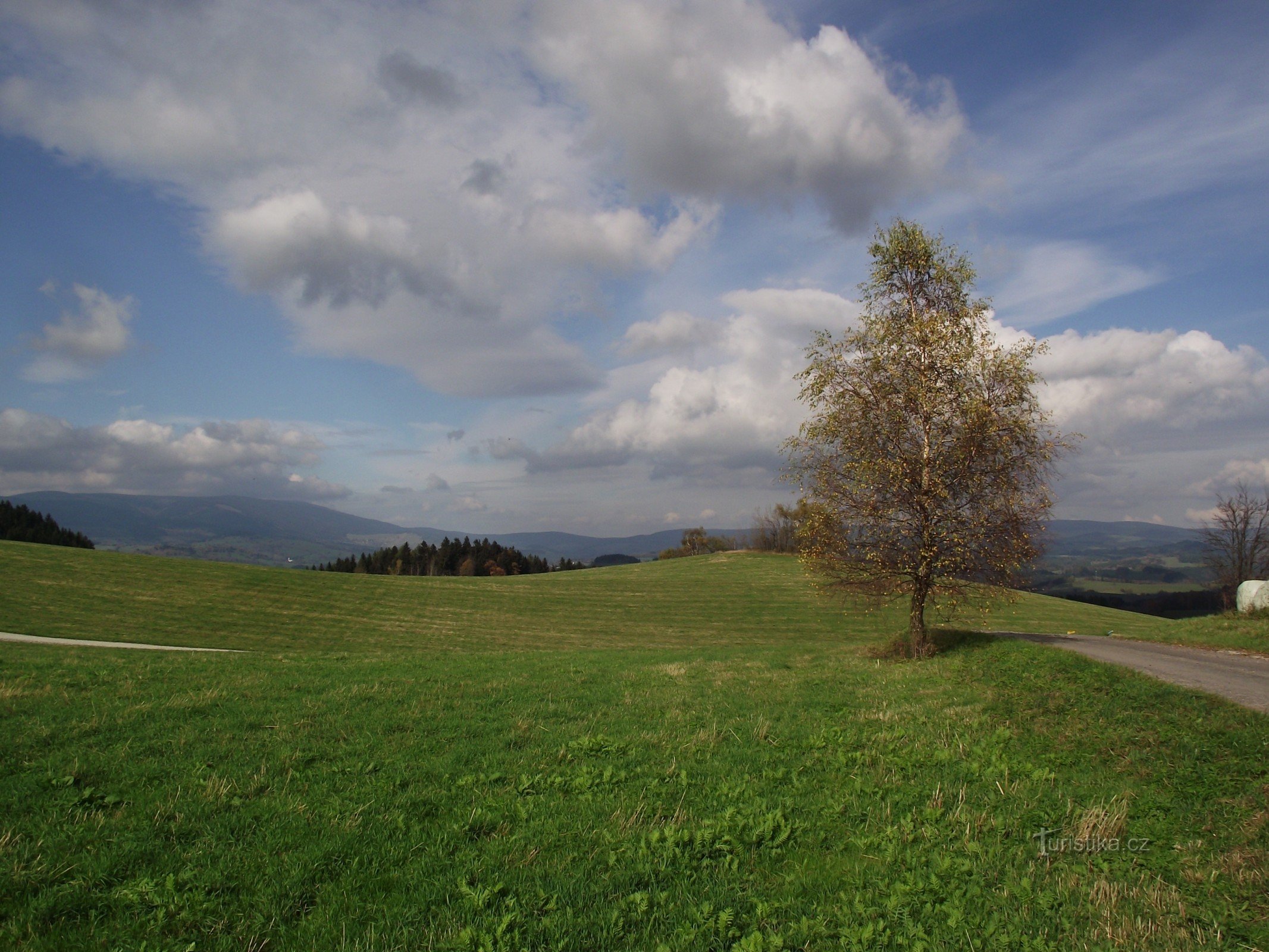 Das untergegangene Dorf Štolnava oder noch einmal Prameny