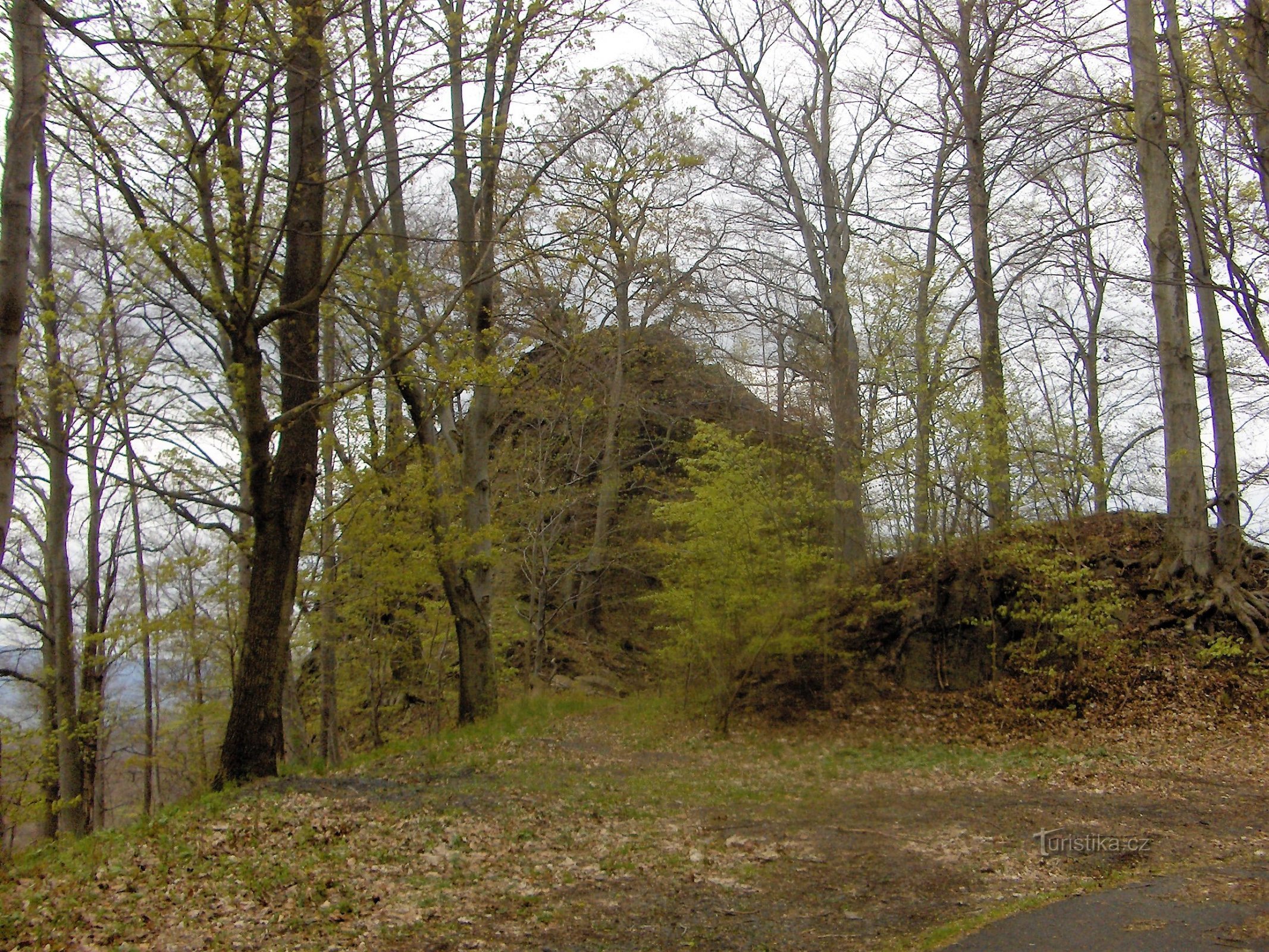 Le château défunt de Vrata.