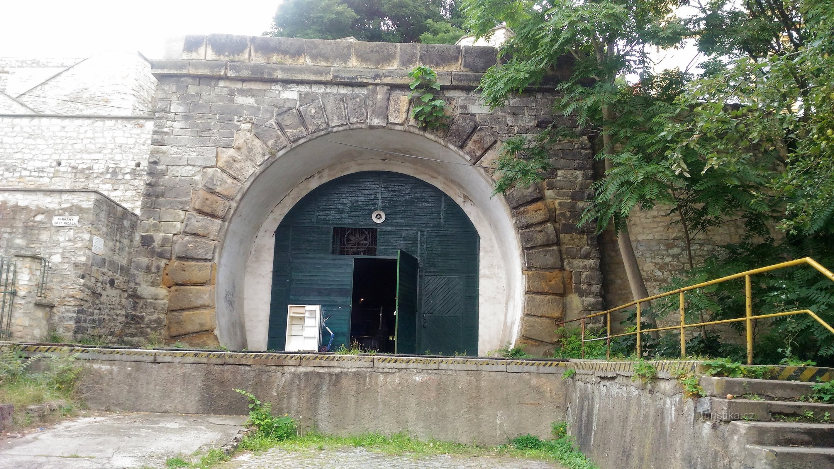 portale ovest del tunnel