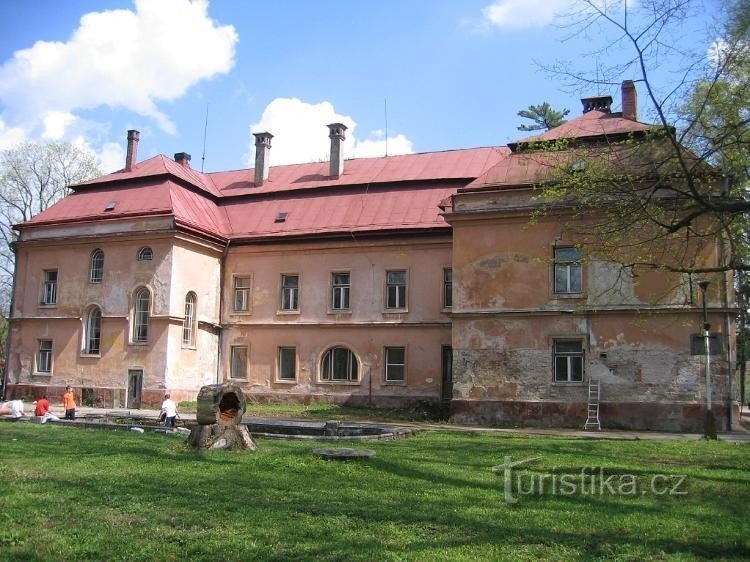 Zachodnia strona zamku: Zamek Fort