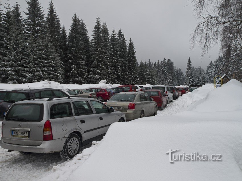 Eine Schneeflut auf Alfredka