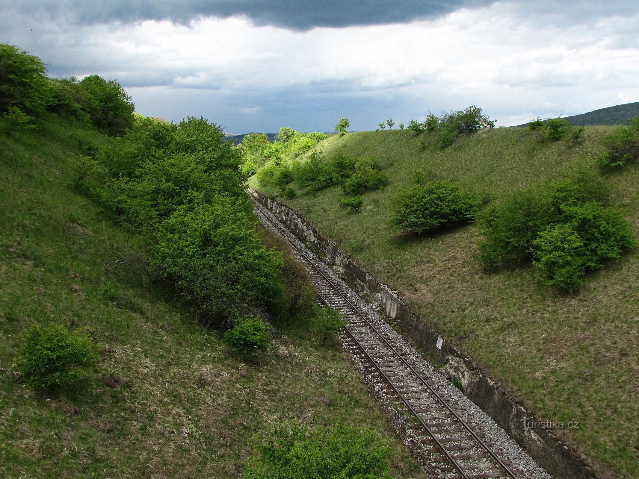 Eisenbahngleise geschnitten