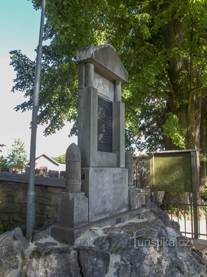 Žárová - Monument over de faldne