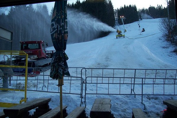 Fabricación de nieve Dolní Lomná