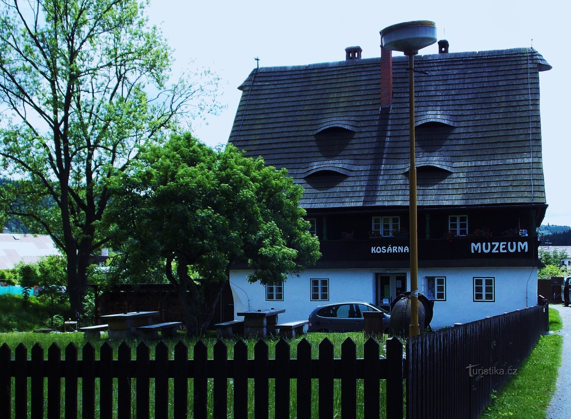 Stanna till vid Kosárna-museet i Karlovy Vary