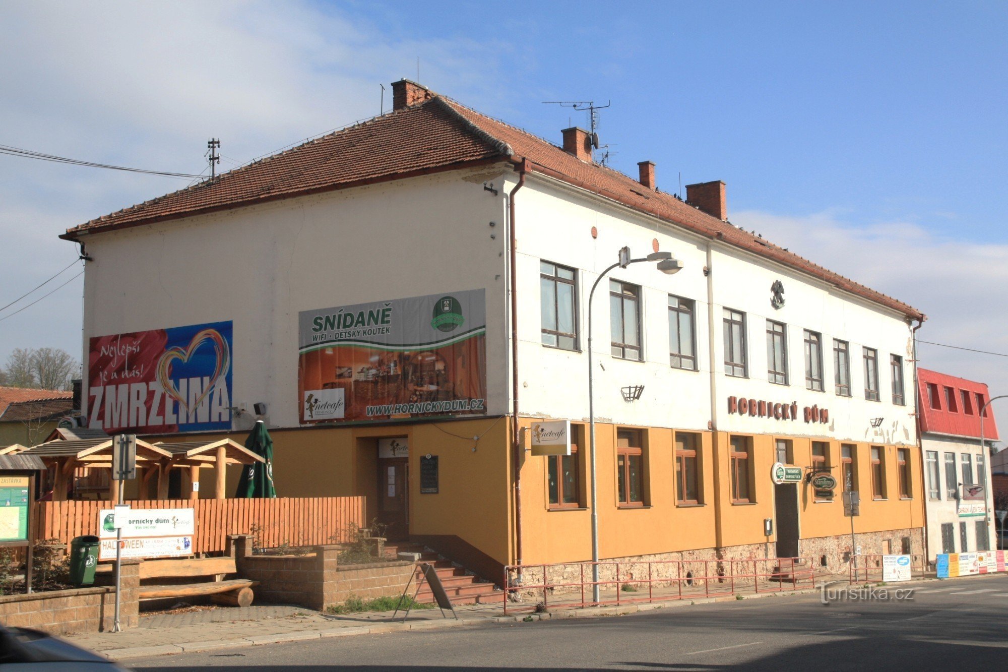 Στάση - Ξενοδοχείο Hornický dům