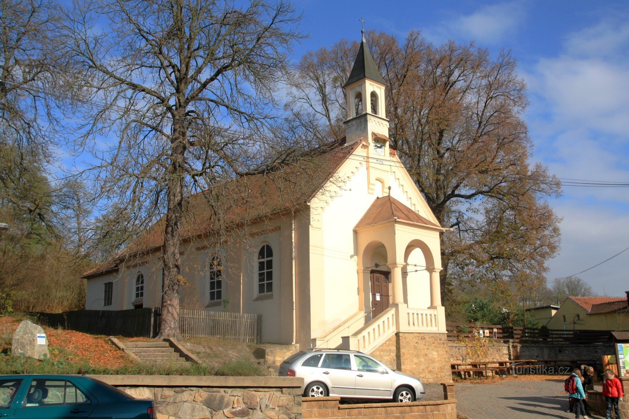 Zastávka - kaple sv. Jana Křtitele