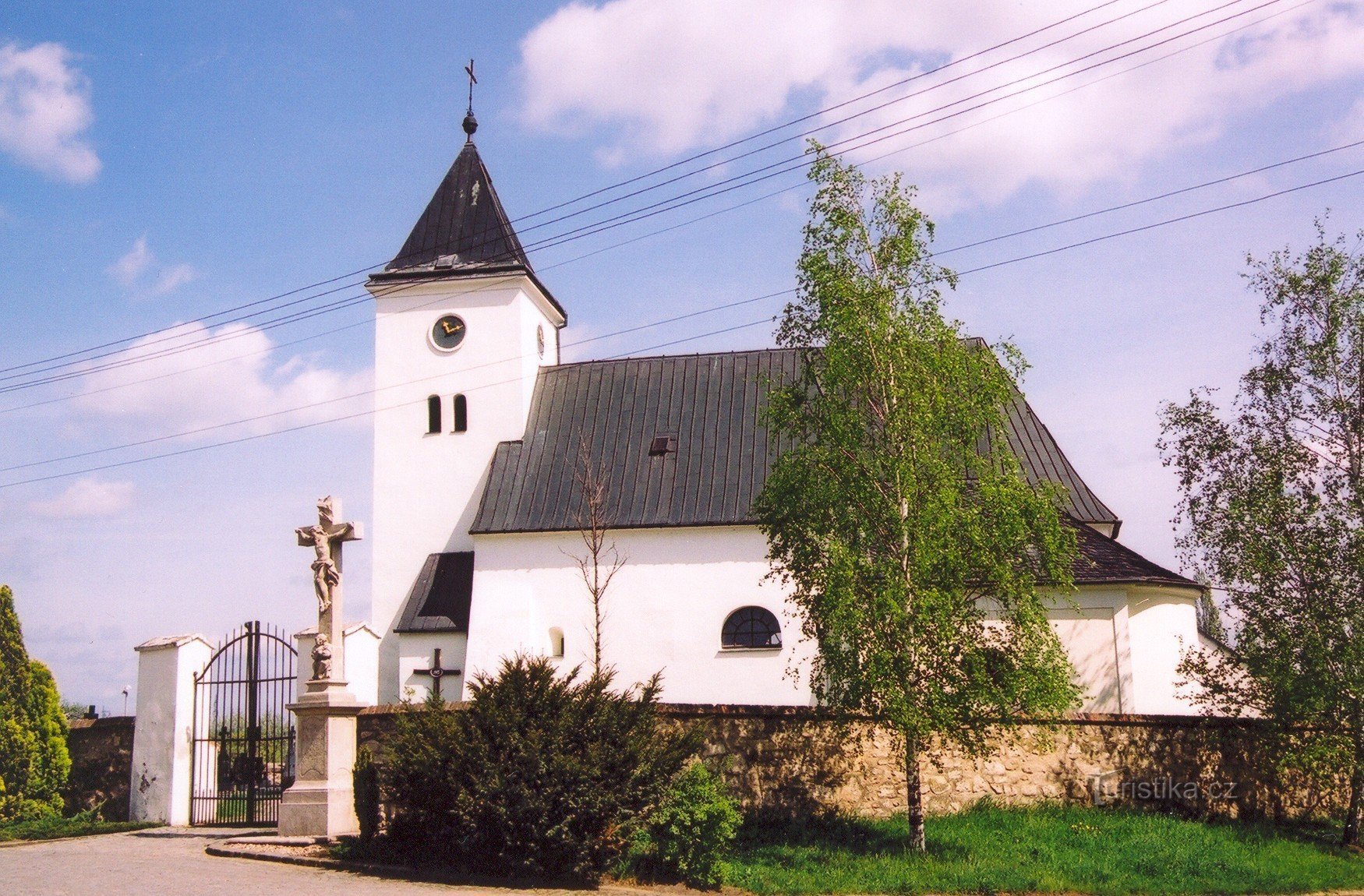 Žatčany - Den heliga treenighetens kyrka