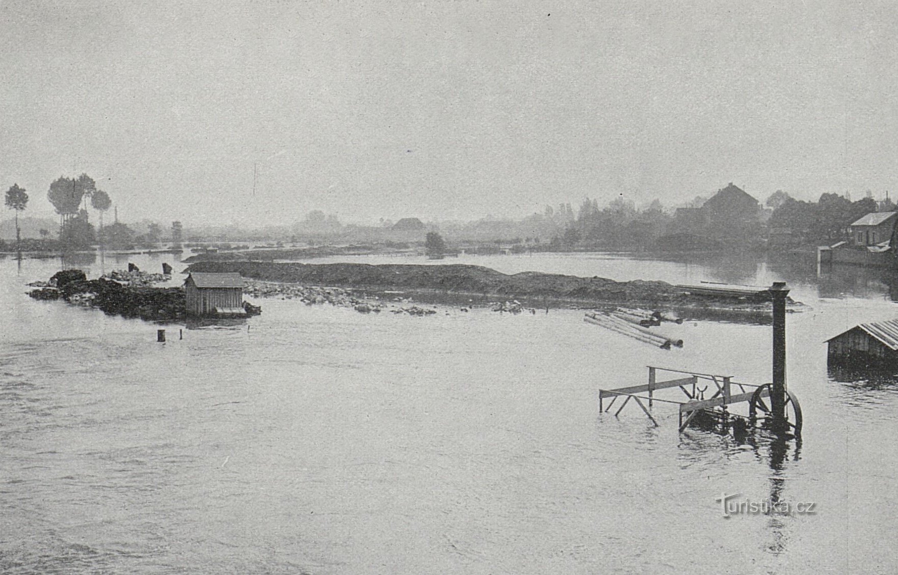 Entorno inundado de Pardubice (1907)